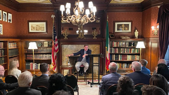 Joe Moglia Speaking to Group